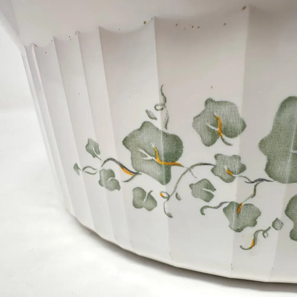Vintage Corning Ware Callaway Ivy F-5-B 1.6 Liter Round Fluted Casserole Dish